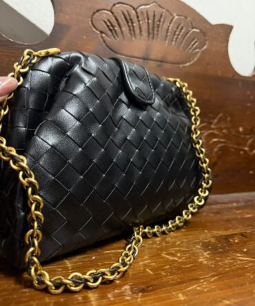 Borsa modello Lauren 1980 di Bottega Veneta in pelle intrecciato